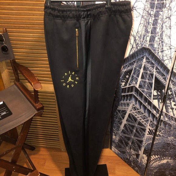 Air Jordan Trophy Room Tuxedo Joggers - Picture 4 of 11